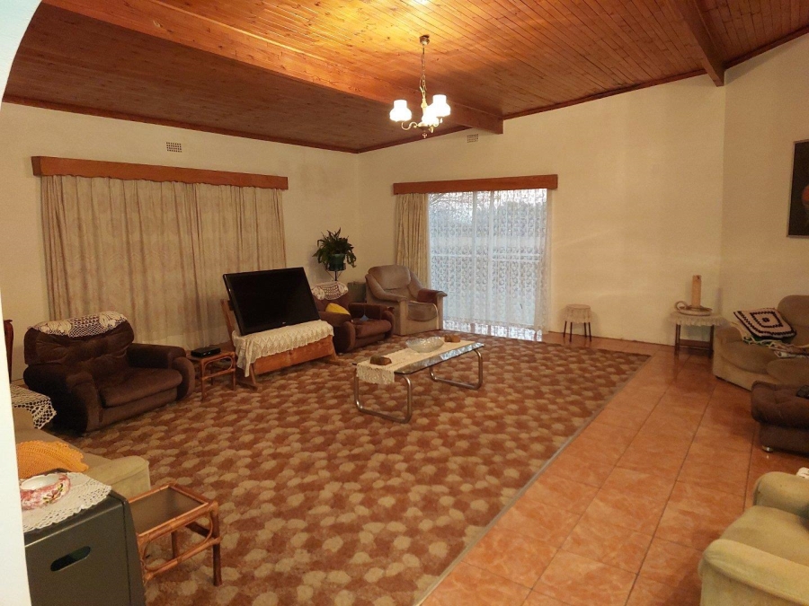 5 Bedroom Property for Sale in Vaal Power A H Free State